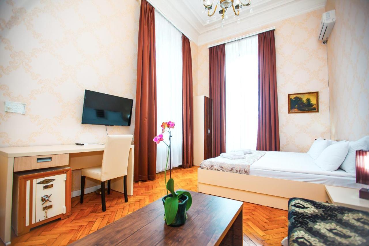 Rustaveli Hotel Tbilisi Exterior foto